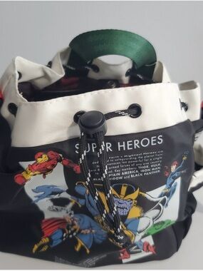 Marvel Super Heroes & Villains Print Drawstring Bag Black, White, Green